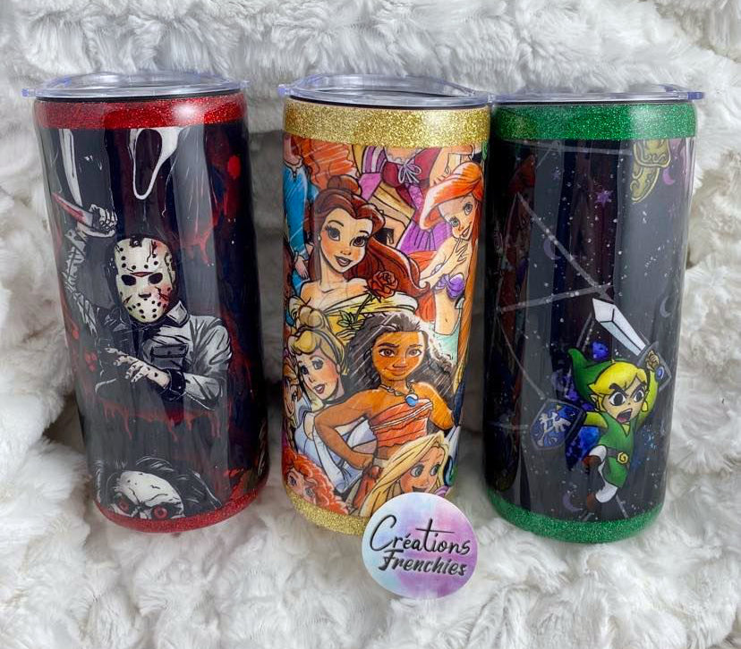 Tasses et bouteilles avec motif